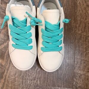 Kids Cream and Teal Lace-Up Sneakers